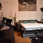 Charming 1 Bedroom Apartment In St Germain